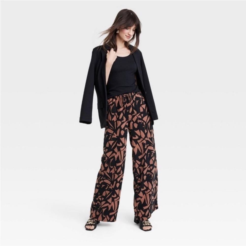 A New Day Women's High-Rise Wide Leg Linen Pull-On Pants Black/ Brown
Geometric
